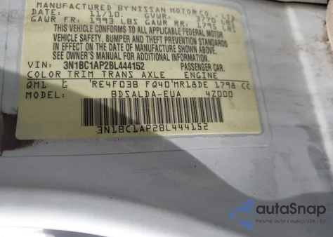 2011 Nissan Versa 1.8S z USA, uszkodzony, nr VIN 3N1BC1AP2BL444152